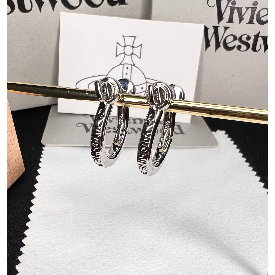 ヴィヴィアンウエストウッド　ピアス