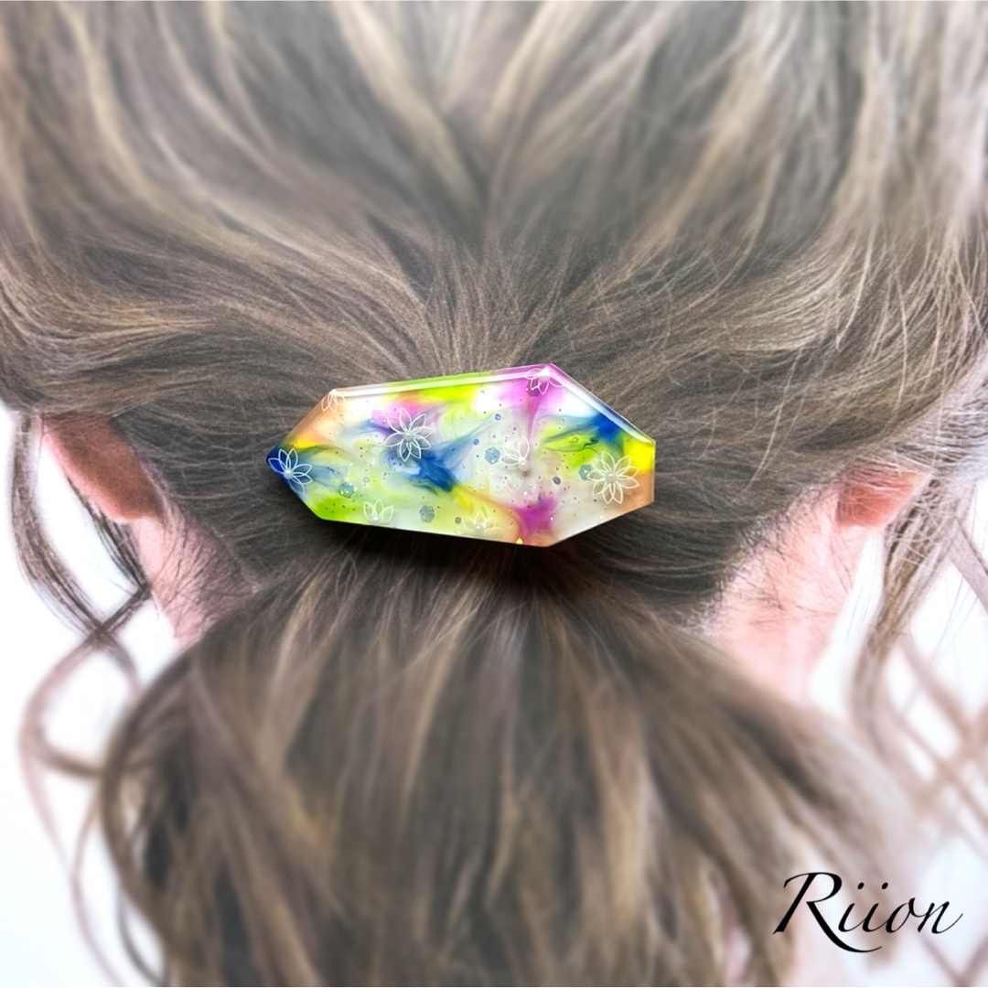 ✨‪ꫛꫀꪝ✨カラフル水彩模様デザインヘアピン✨ レディースのヘアアクセサリー(ヘアピン)の商品写真