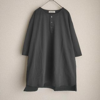 CONFECT ドライコットン天竺ヘンリーネックTシャツ