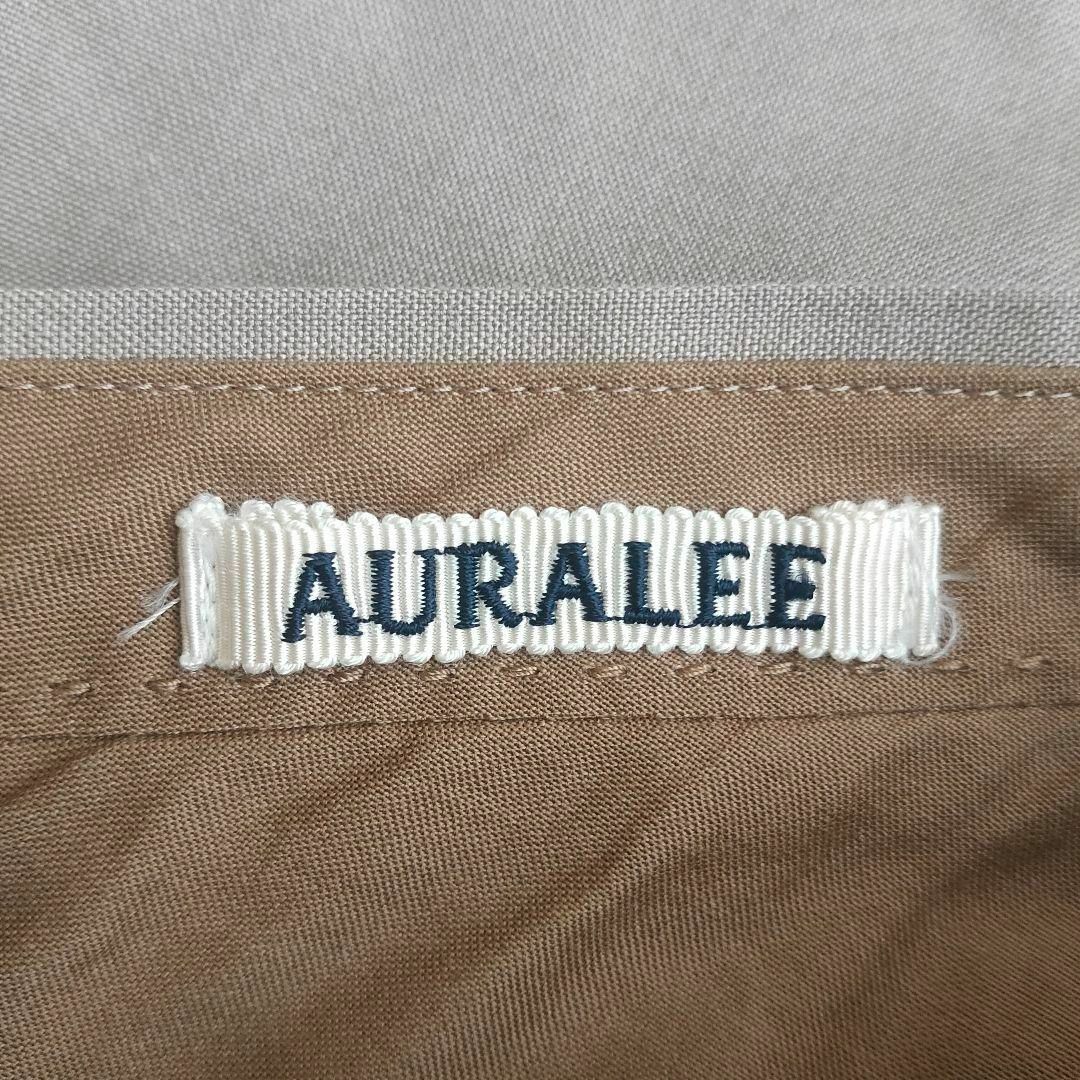 AURALEE(オーラリー)のAURALEE WOOL SILK TROPICAL SLACKS メンズのパンツ(スラックス)の商品写真