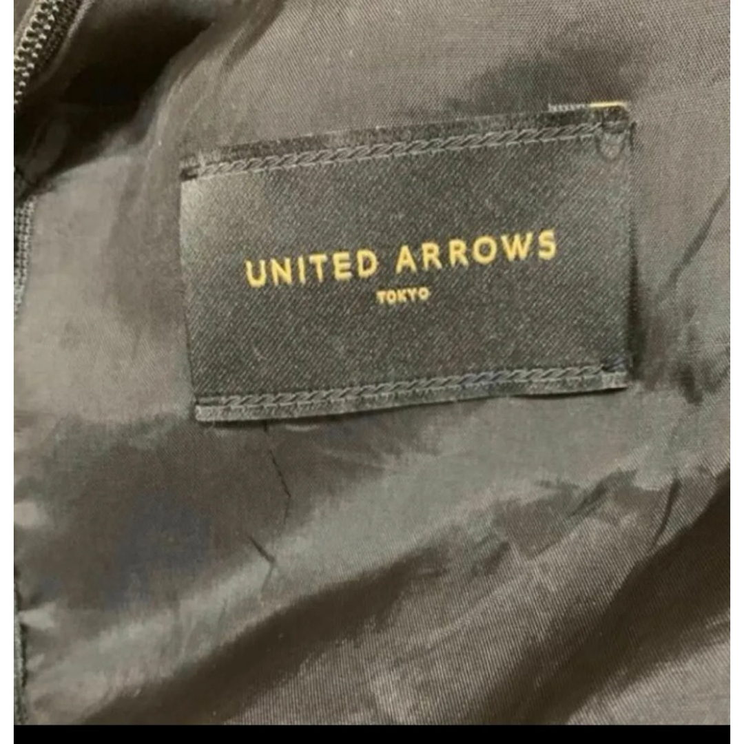 UNITED ARROWS(ユナイテッドアローズ)のUnited arrows UPKS ケープ ワンピース　ユナイテッドアローズ レディースのワンピース(ひざ丈ワンピース)の商品写真