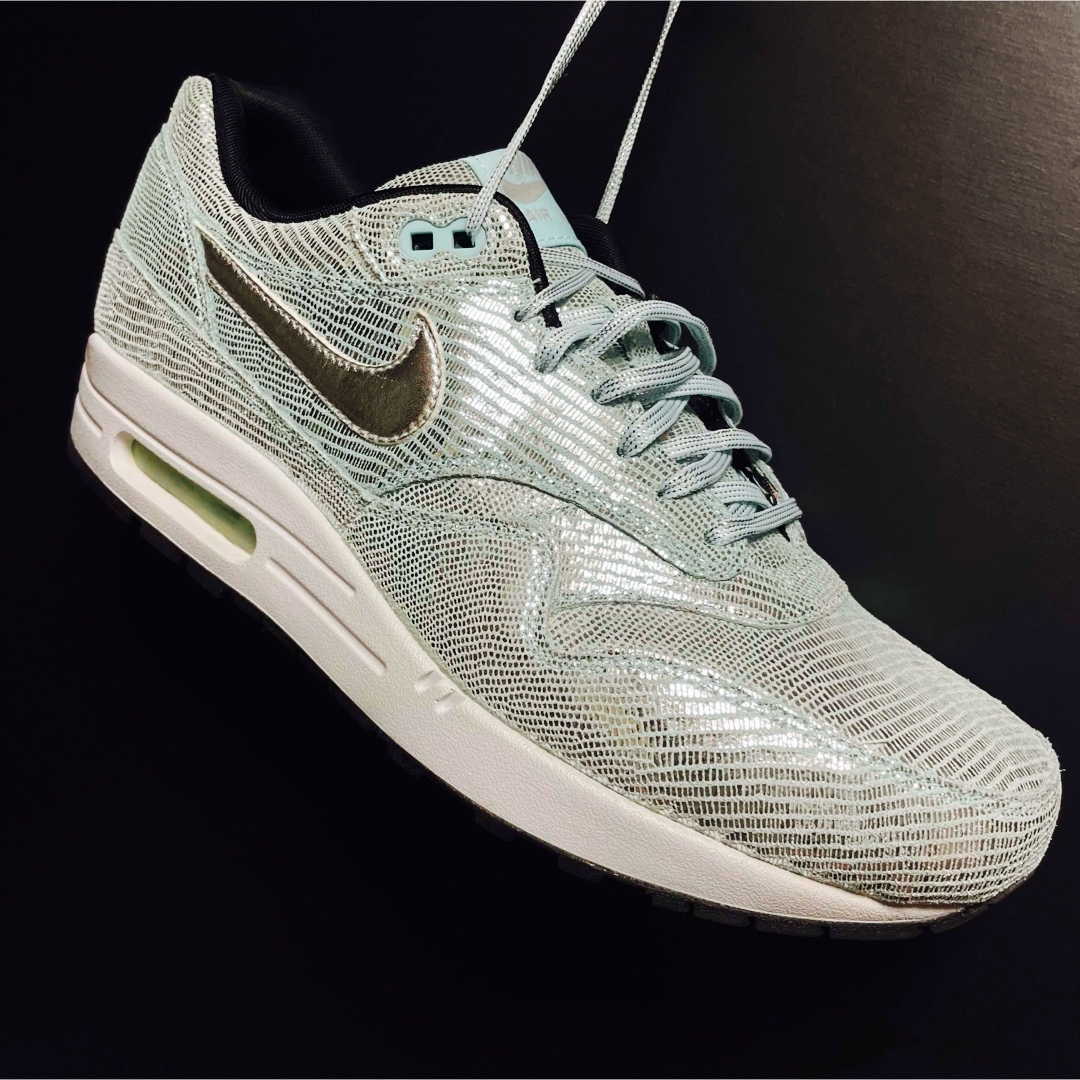 NIKE(ナイキ)のAIR MAX1 QS METALLIC SILVER dead stock メンズの靴/シューズ(スニーカー)の商品写真