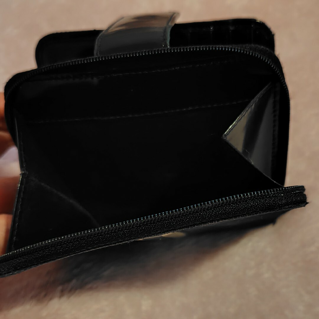 Gucci(グッチ)のGUCCI　二つ折り財布　ブラック レディースのファッション小物(財布)の商品写真