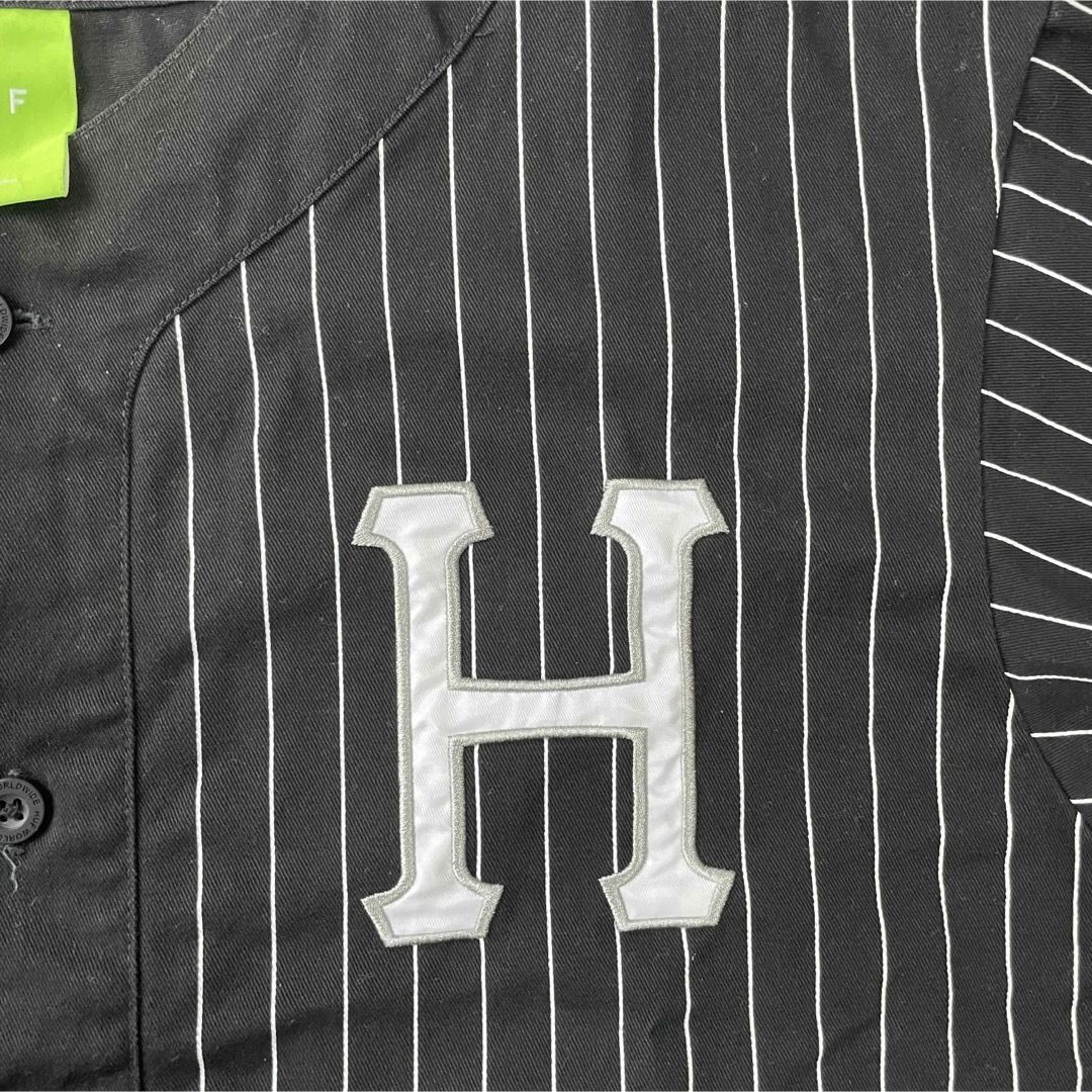 HUF(ハフ)の【入手困難人気アイテム重ね着羽織り】ハフ☆ベースボールシャツ両面刺繍ストライプ. メンズのトップス(シャツ)の商品写真