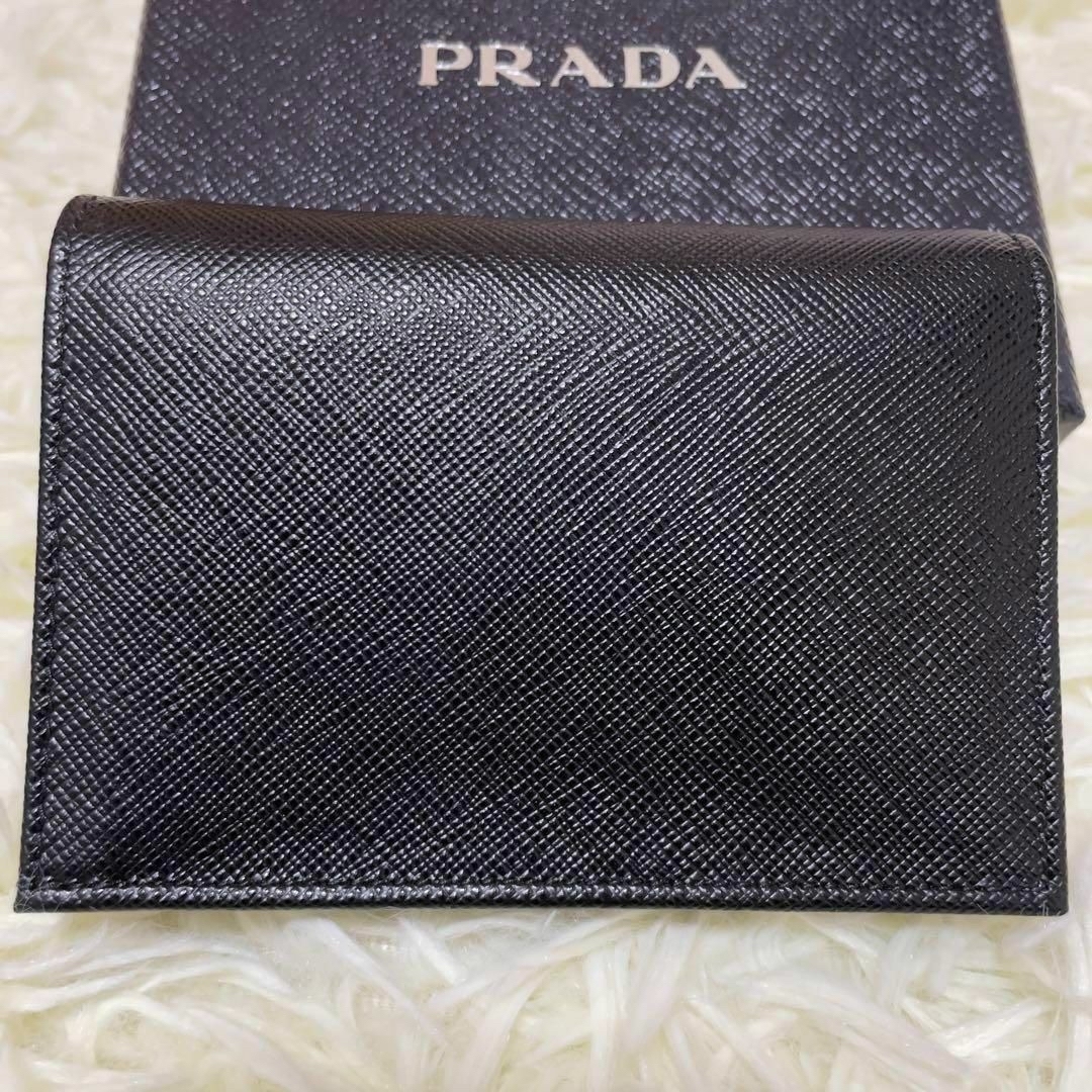 PRADA(プラダ)の【新品未使用】 PRADA プラダ 二つ折り財布 サフィアーノ ブラック レディースのファッション小物(財布)の商品写真