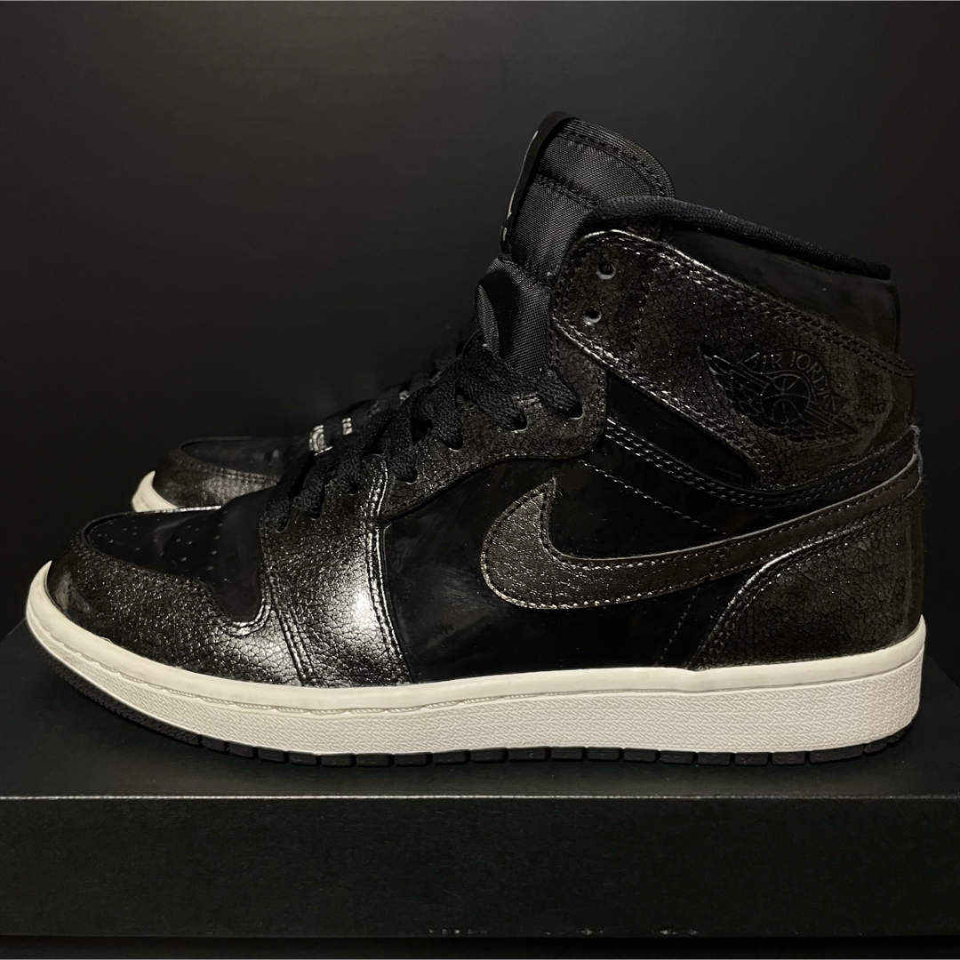 NIKE(ナイキ)のNIKE AIR JORDAN 1 RETRO HIGH メンズの靴/シューズ(スニーカー)の商品写真