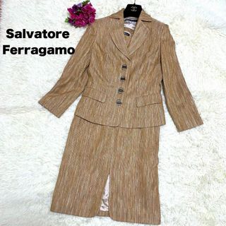 サルヴァトーレフェラガモ(Salvatore Ferragamo)のSalvatore Ferragamo ワンピース スーツ マルチカラー  40(スーツ)