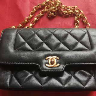 シャネル(CHANEL)のシャネルポーチ(ポーチ)