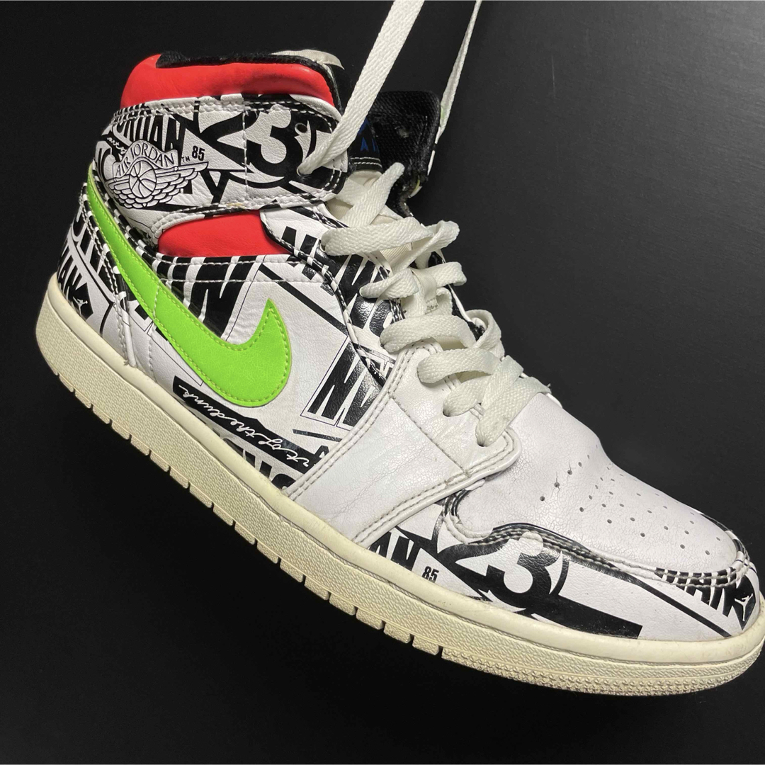 NIKE(ナイキ)の日本未発売　AIR JORDAN 1 MID ALL OVER LOGOS メンズの靴/シューズ(スニーカー)の商品写真