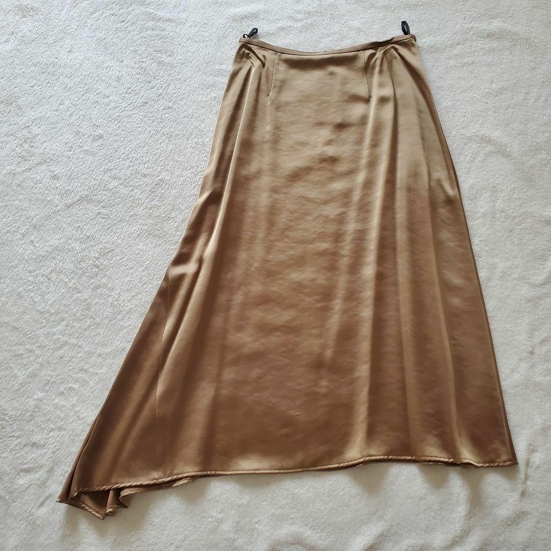 BEAMS LIGHTS(ビームスライツ)の✴️新品 未使用✴️スカート フレア ロング ゴールド サテン 38 M レディースのスカート(ロングスカート)の商品写真