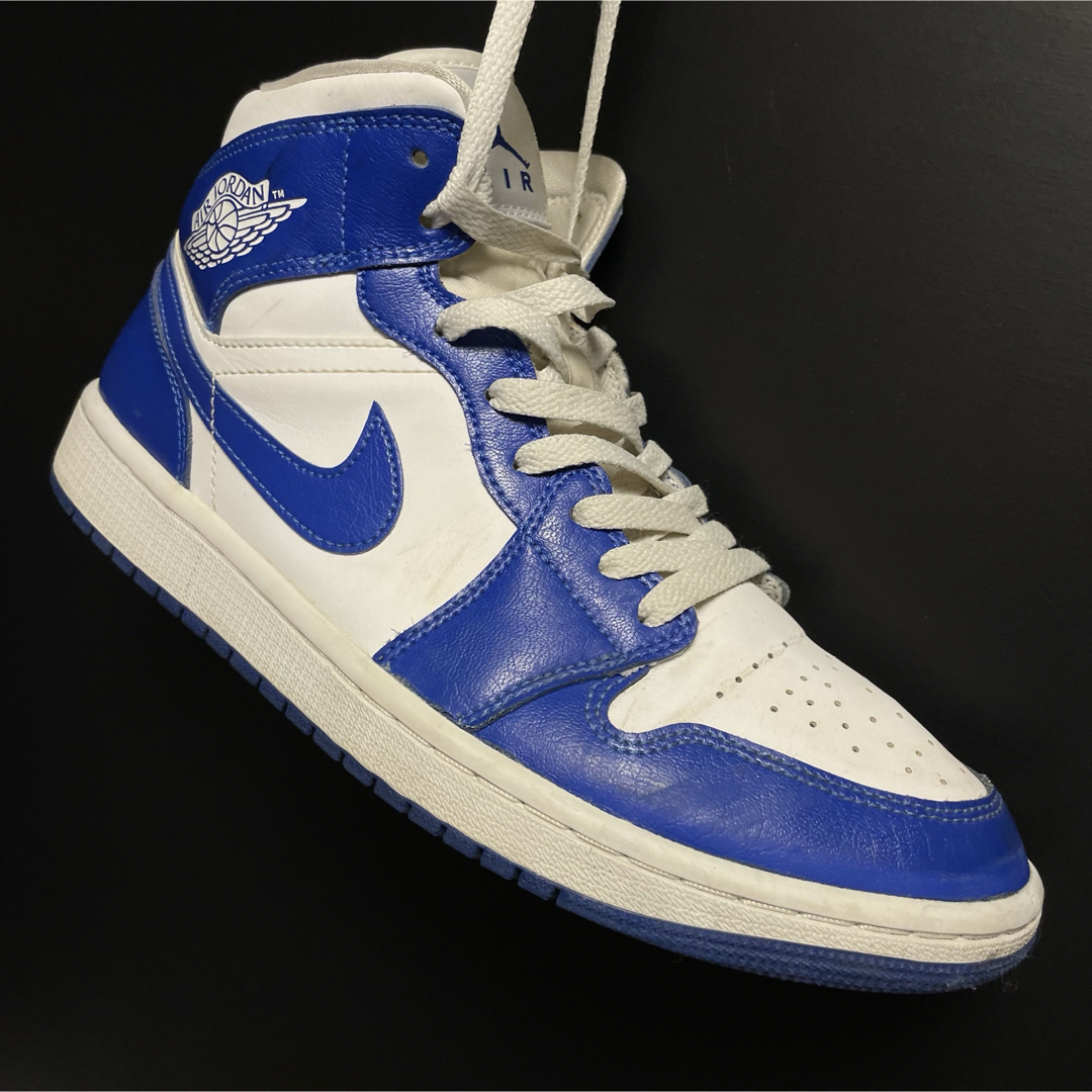 NIKE(ナイキ)のNIKE AIR JORDAN  1 MID メンズの靴/シューズ(スニーカー)の商品写真