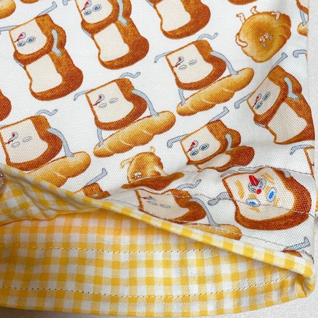 パンどろぼう柄☆ハンドメイド☆巾着袋☆給食袋 ハンドメイドのファッション小物(ポーチ)の商品写真