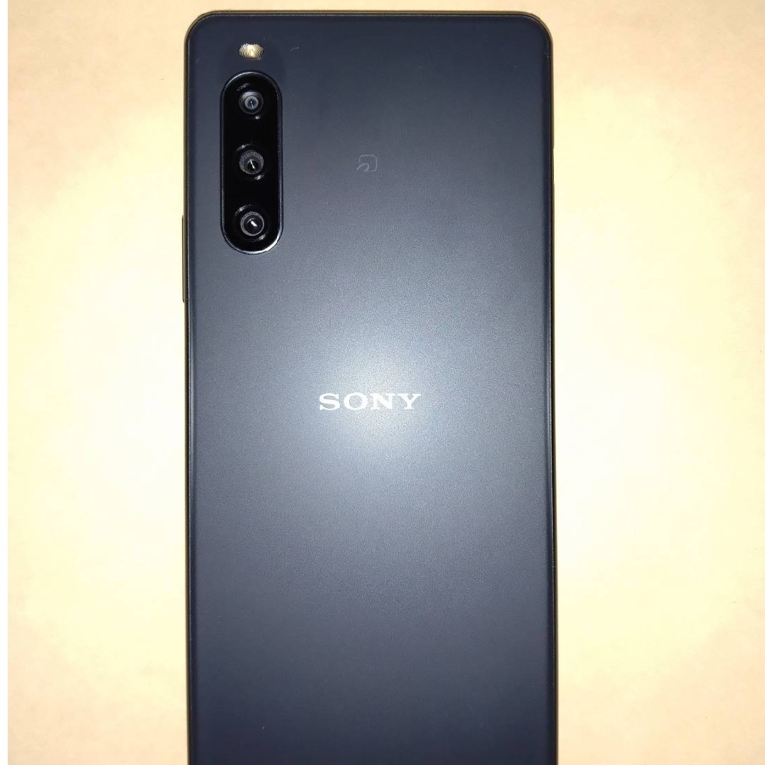 Xperia(エクスペリア)のSONY Xperia 10 IV SOG07 ブラック スマホ/家電/カメラのスマートフォン/携帯電話(スマートフォン本体)の商品写真