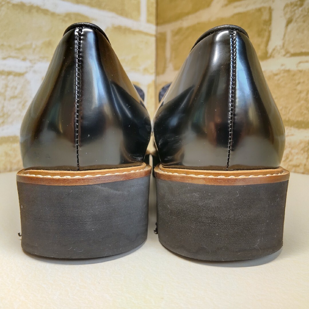 Le Talon(ルタロン)のルタロン チェーンビット 厚底 ローファー 22.5cm レディースの靴/シューズ(ローファー/革靴)の商品写真