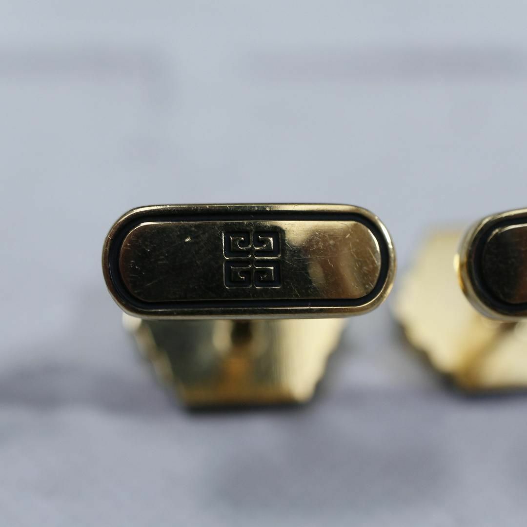 GIVENCHY(ジバンシィ)の【匿名配送】ジバンシー カフス ゴールド シンプル 8 メンズのファッション小物(カフリンクス)の商品写真
