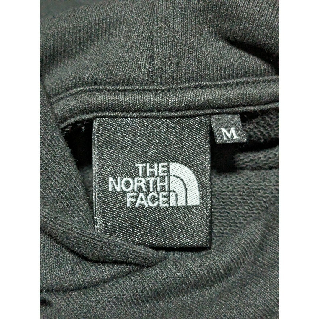 THE NORTH FACE(ザノースフェイス)のノースフェイス スクエアロゴフーディ メンズ Ｍサイズ ブラック NT12333 メンズのトップス(パーカー)の商品写真