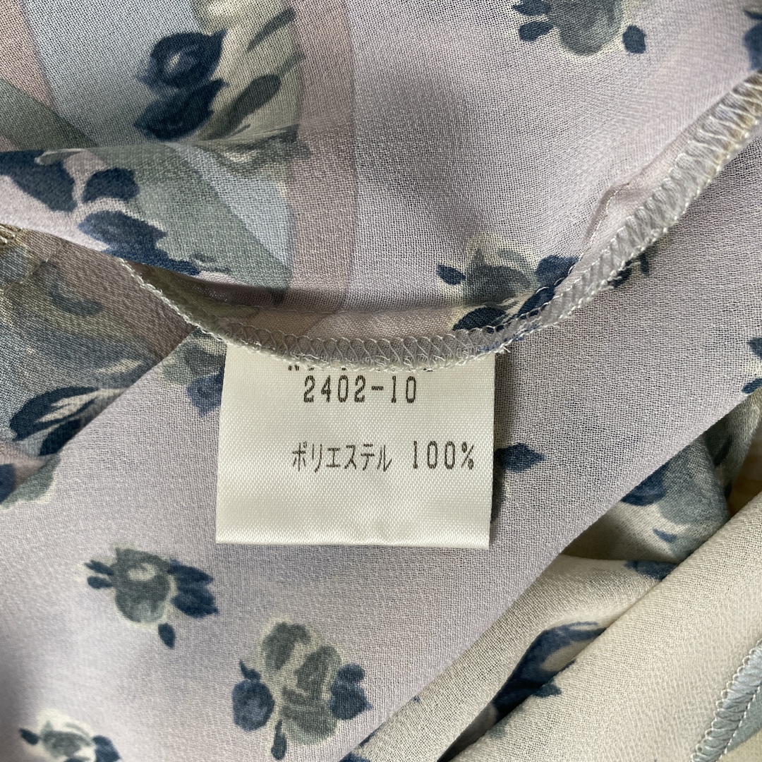 長袖シャツ　シースルー　花柄　フリル　青　紫　ベージュ レディースのトップス(シャツ/ブラウス(長袖/七分))の商品写真
