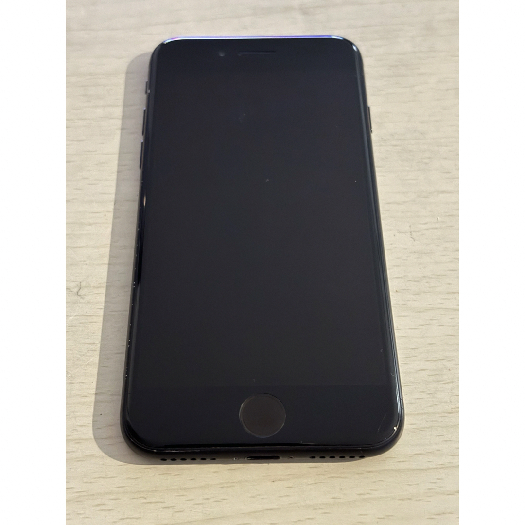 Apple(アップル)のアップル iPhone7 32GB ジェットブラック softbank スマホ/家電/カメラのスマートフォン/携帯電話(スマートフォン本体)の商品写真