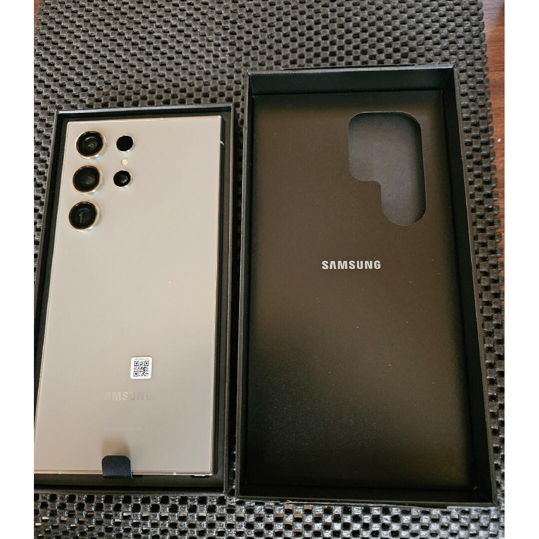 SAMSUNG(サムスン)の新品Galaxy S24 ultra スマホ/家電/カメラのスマートフォン/携帯電話(スマートフォン本体)の商品写真