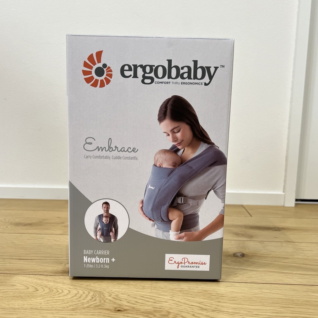 Ergobaby(エルゴベビー)のエルゴ エンブレース オックスフォード ブルー キッズ/ベビー/マタニティの外出/移動用品(抱っこひも/おんぶひも)の商品写真