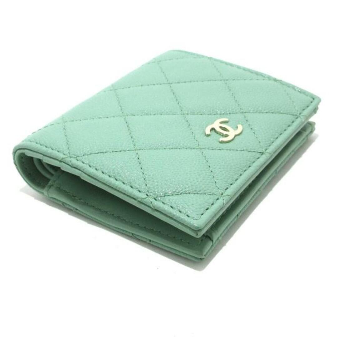 CHANEL(シャネル)のCHANEL(シャネル) 2つ折り財布美品  マトラッセ AP3178 ライトグリーン キャビアスキン レディースのファッション小物(財布)の商品写真