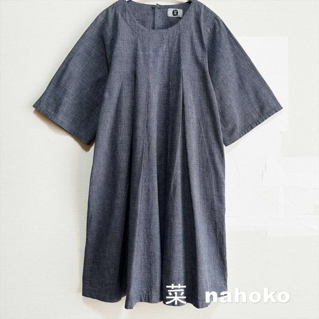 【菜 NAHOKO】ナホコ リネン混 プリーツ ワンピース レディースのワンピース(ひざ丈ワンピース)の商品写真