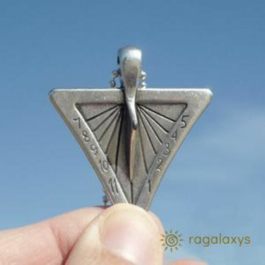 RAgalaxys: Zeus Sundial Pendant 宇宙を体現ゼウス レディースのアクセサリー(ネックレス)の商品写真