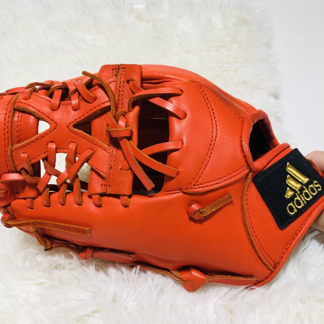 adidas(アディダス)の希少　アディダス　軟式　グローブ　左用　DO410 スポーツ/アウトドアの野球(グローブ)の商品写真