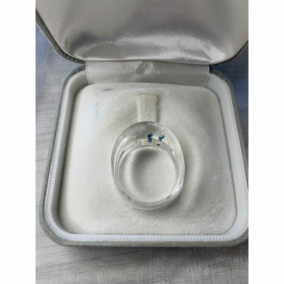 指輪(アクリルにサファイヤ、ダイヤモンド入り) レディースのアクセサリー(リング(指輪))の商品写真