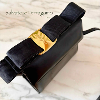 サルヴァトーレフェラガモ(Salvatore Ferragamo)の正規品 フェラガモ ヴァラ 2way レザーショルダーバッグ(ハンドバッグ)