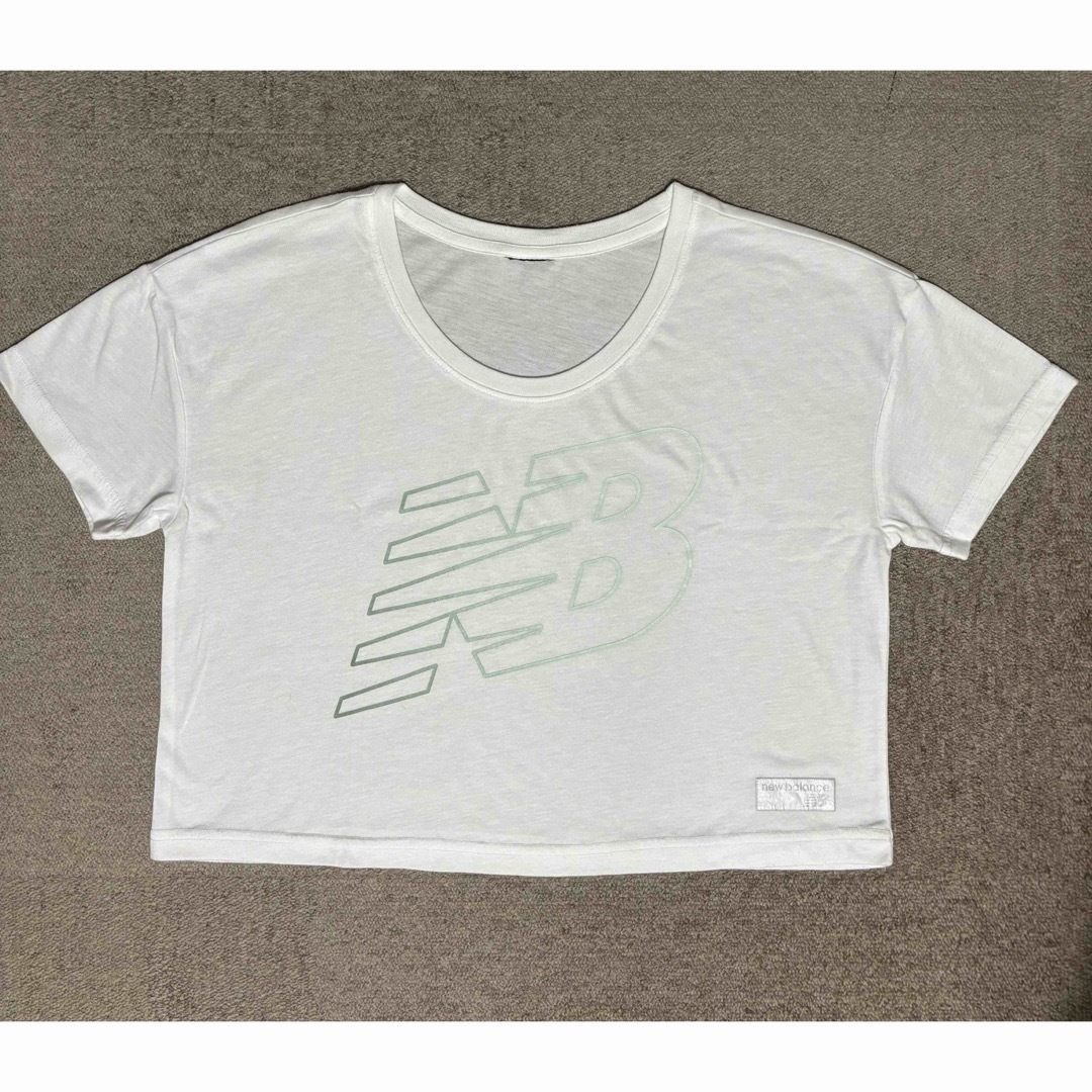 New Balance(ニューバランス)のnew balanceショート丈Tシャツ レディースのトップス(Tシャツ(半袖/袖なし))の商品写真