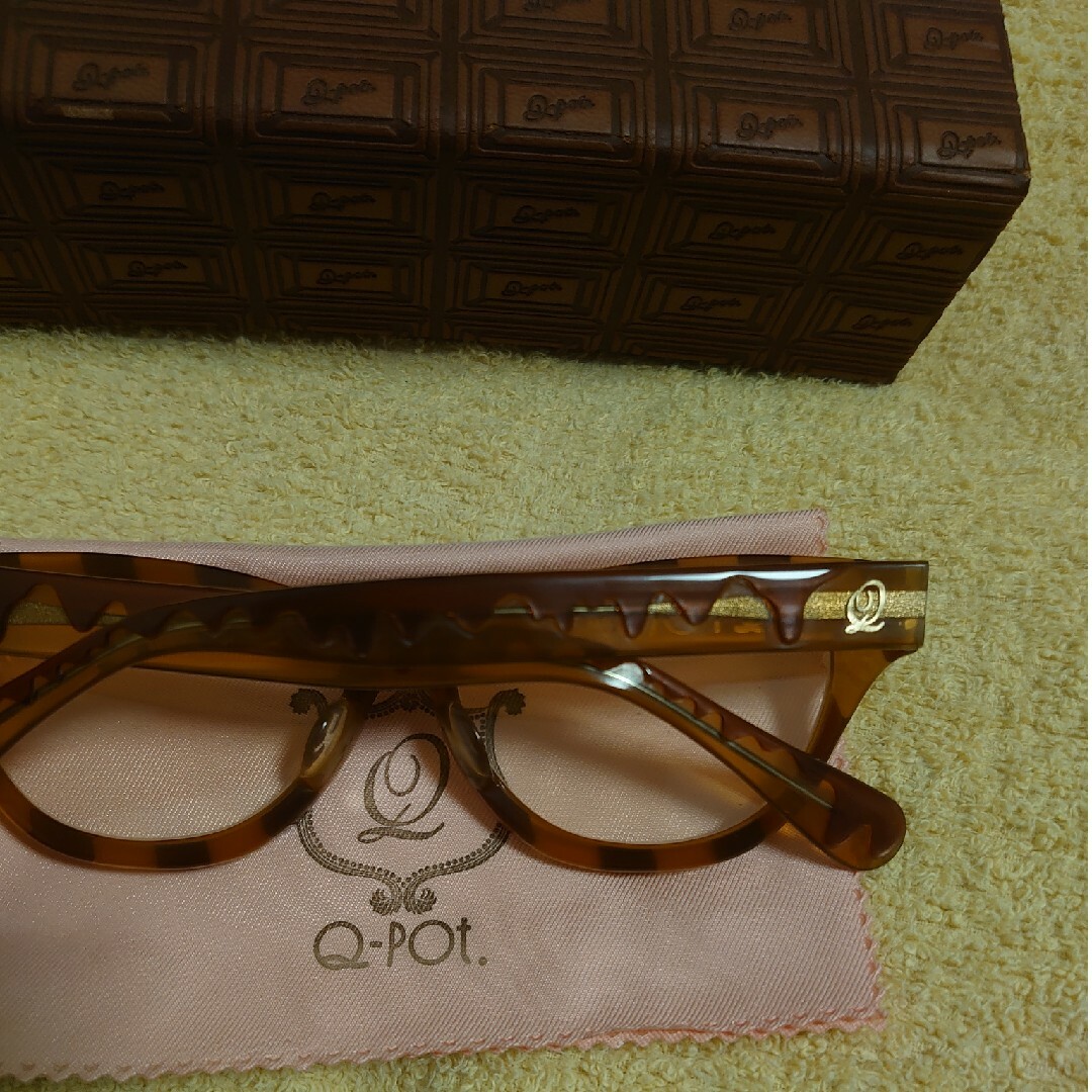 Q-pot.(キューポット)のQ-pot. メガネ eye love チョコレートマーブルアイス レディースのファッション小物(サングラス/メガネ)の商品写真