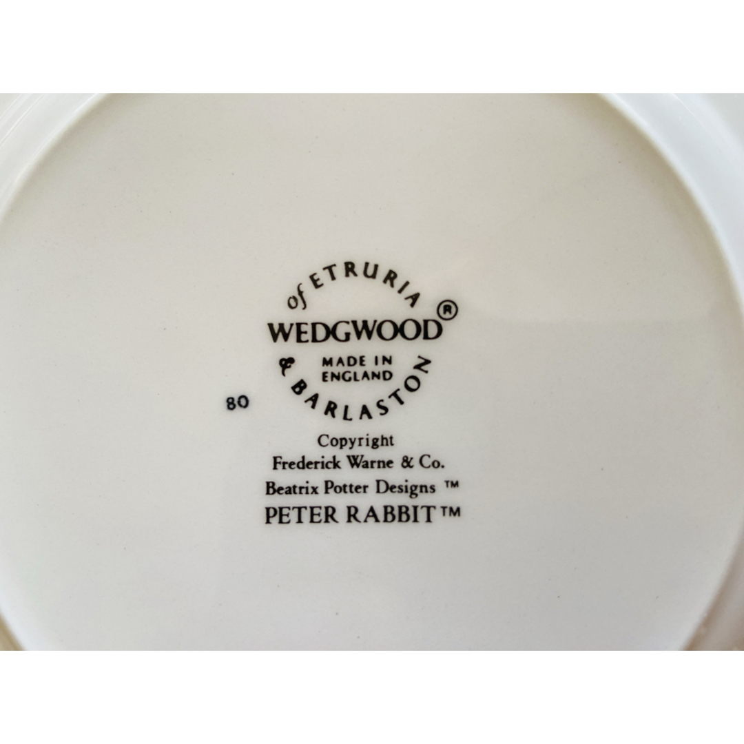 WEDGWOOD(ウェッジウッド)の［旧刻印］ピーターラビット プレート 80 （イエロー カトラリー付） インテリア/住まい/日用品のキッチン/食器(食器)の商品写真