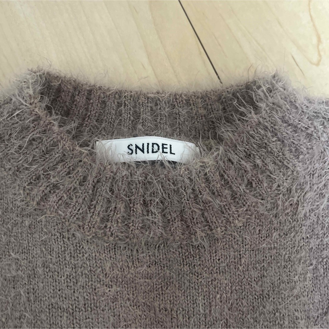 SNIDEL(スナイデル)のスナイデル　snidel ファーライクニットプルオーバー レディースのトップス(カットソー(半袖/袖なし))の商品写真