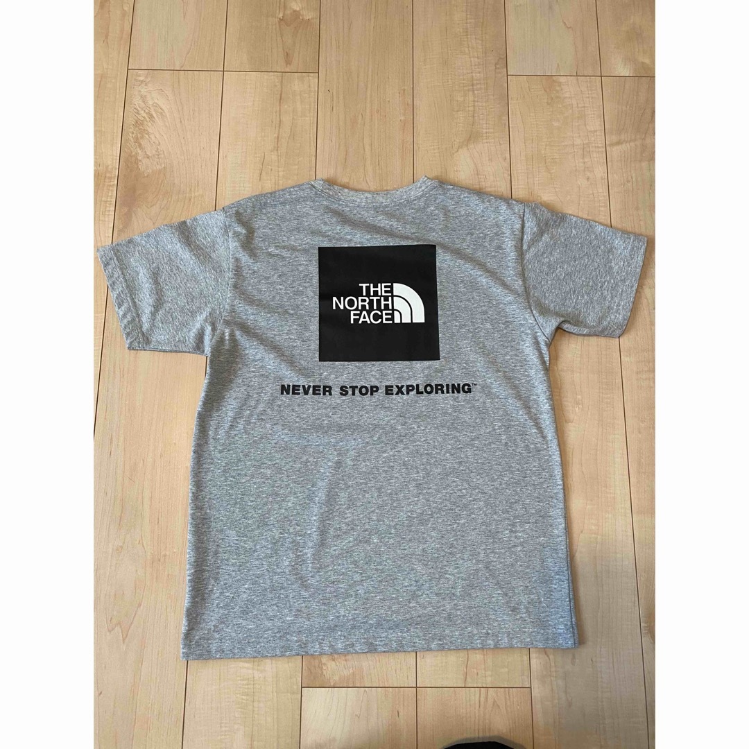 THE NORTH FACE(ザノースフェイス)の【美品】ザノースフェイス スクエア　ロゴ　Tシャツ メンズのトップス(Tシャツ/カットソー(半袖/袖なし))の商品写真