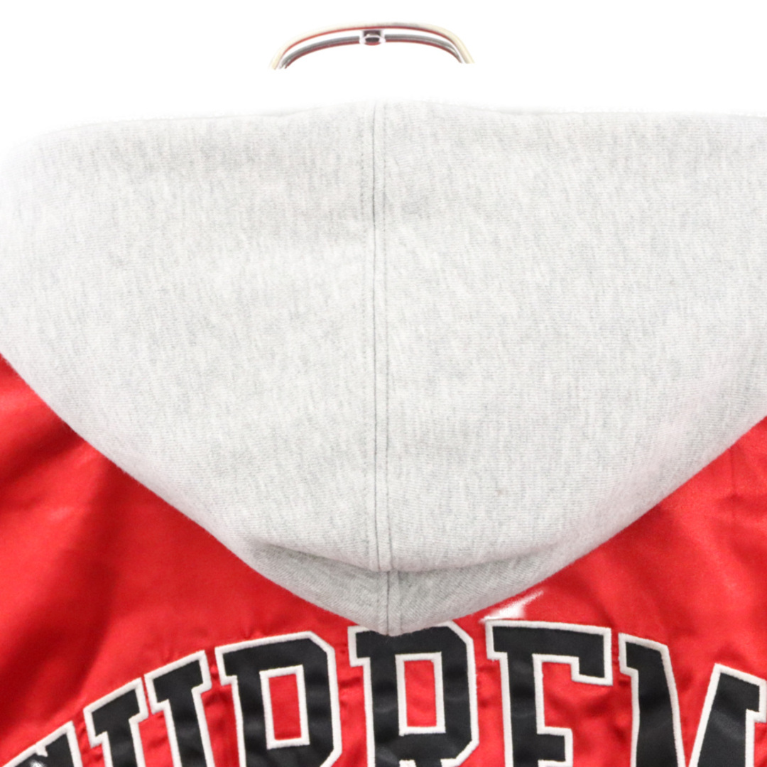 Supreme(シュプリーム)のSUPREME シュプリーム 18AW×champion hooded satin varsity jacket×チャンピオン フーデッドバーシティジャケット レッド メンズのジャケット/アウター(フライトジャケット)の商品写真