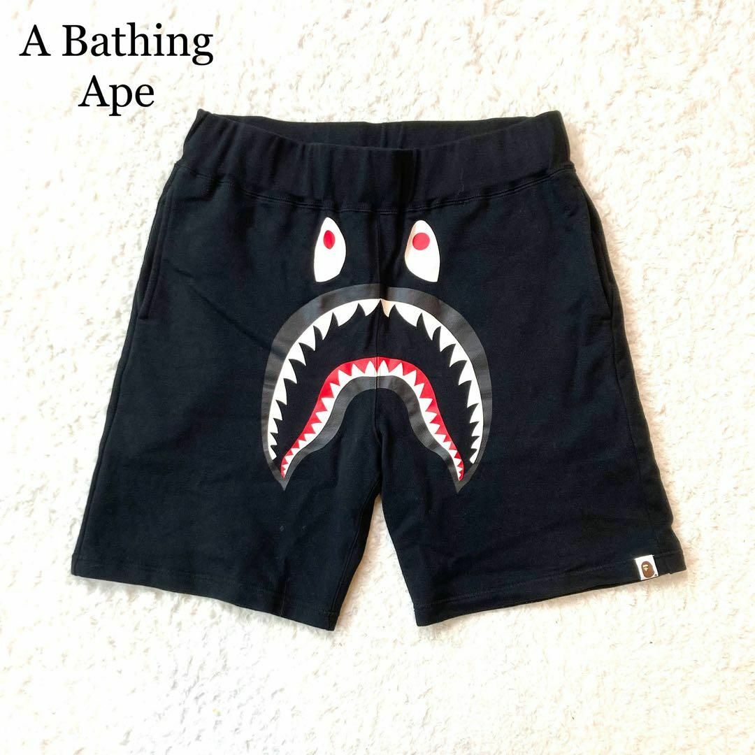 A BATHING APE(アベイシングエイプ)の【未使用級】アベイシングエイプ ハーフパンツ シャークプリント カモフラ 綿 L メンズのパンツ(ショートパンツ)の商品写真