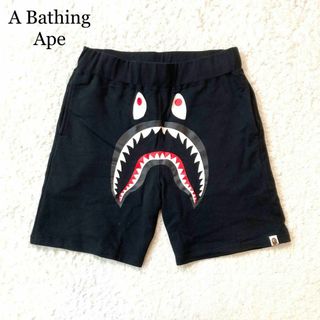 アベイシングエイプ(A BATHING APE)の【未使用級】アベイシングエイプ ハーフパンツ シャークプリント カモフラ 綿 L(ショートパンツ)