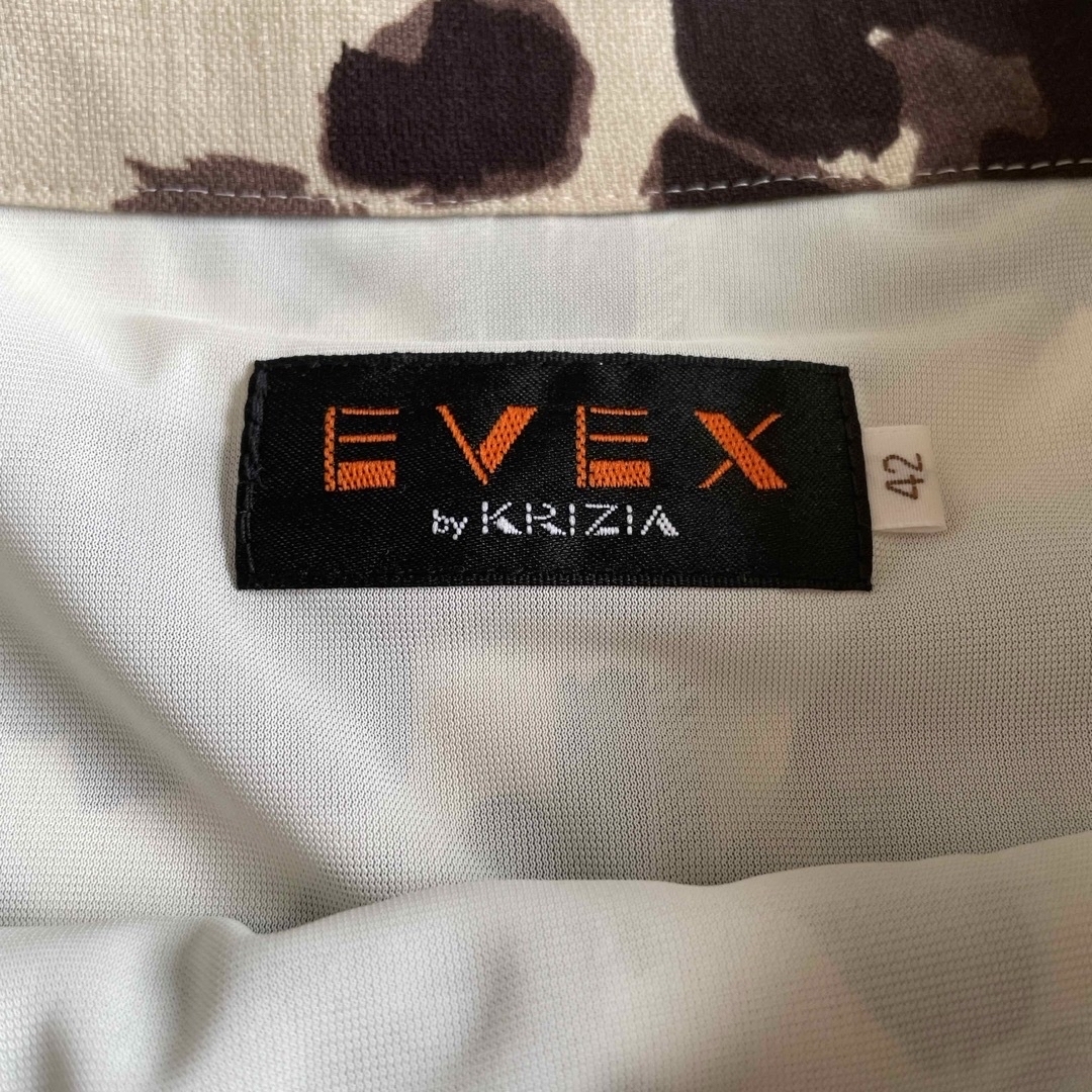 EVEX by KRIZIA(エヴェックスバイクリツィア)のEVEX byKRIZIA スカートサイズ42 レディースのスカート(ひざ丈スカート)の商品写真