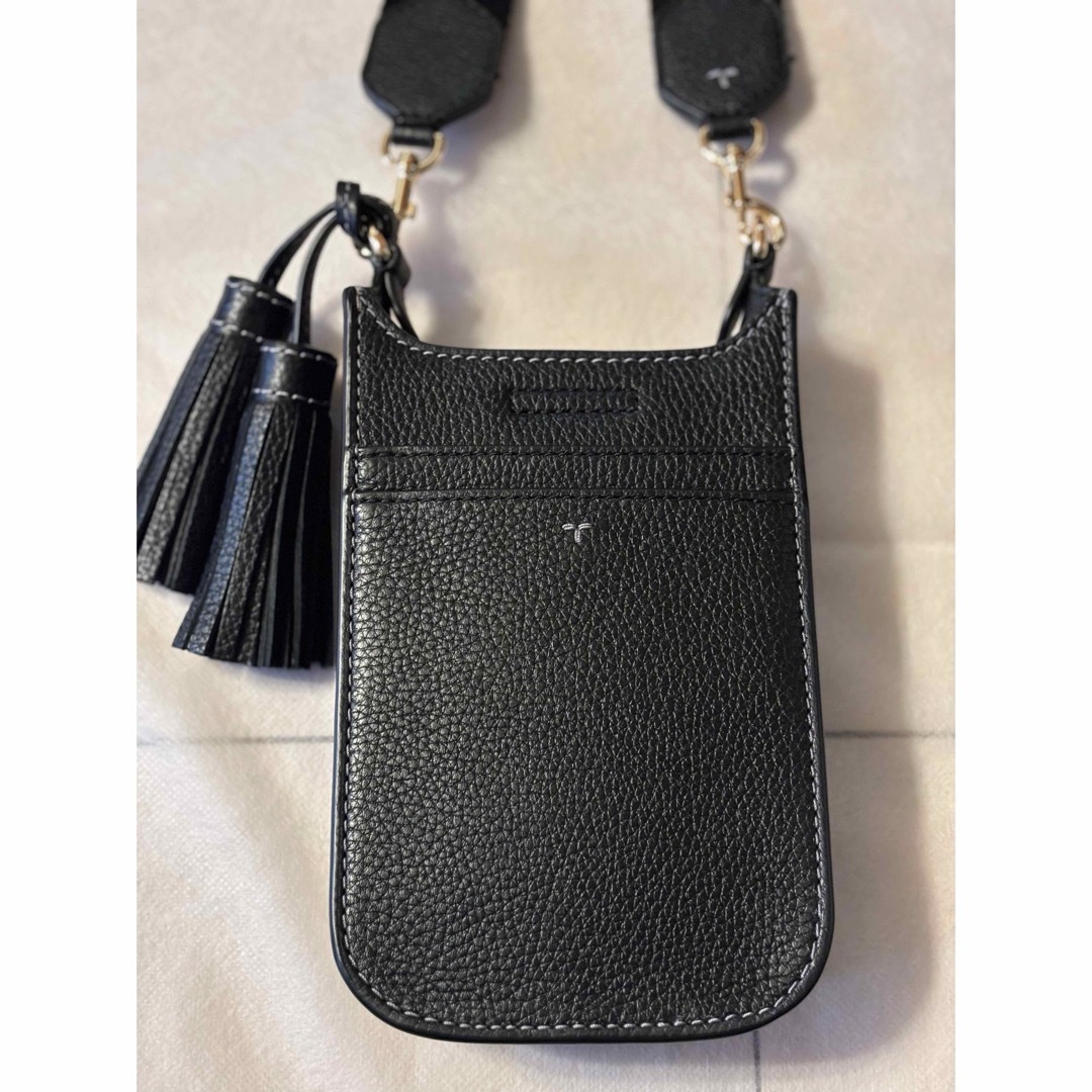新品未使用 TORY BURCH トリーバーチ スマホショルダー ポショット 新品未使用 TORY BURCH トリーバーチ スマホショルダー ポショット