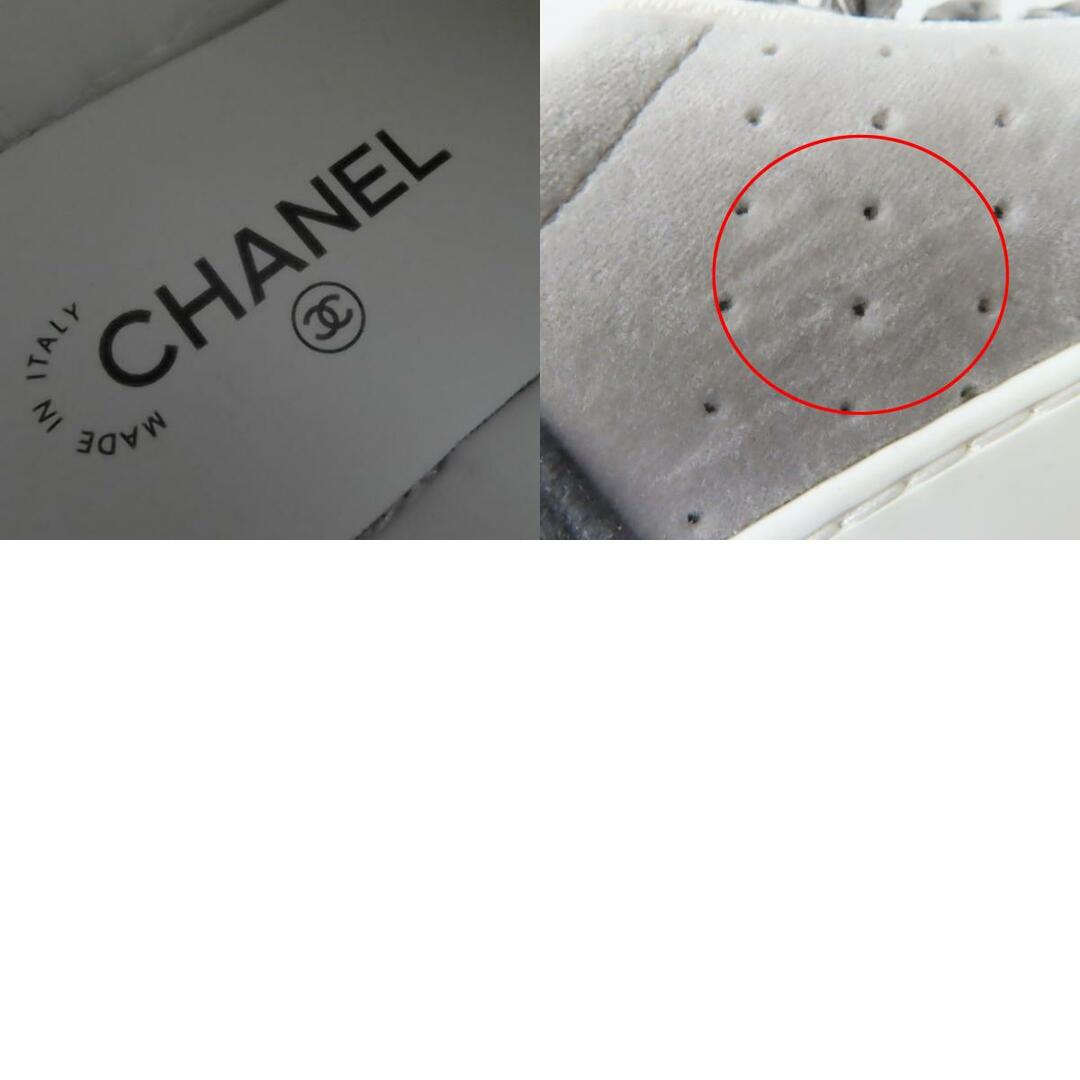 CHANEL(シャネル)の美品☆CHANEL シャネル 20A G36295 ベルベット ロゴ入り レースアップ ローカットスニーカー グレー系 36 イタリア製 レディース メンズの靴/シューズ(スニーカー)の商品写真