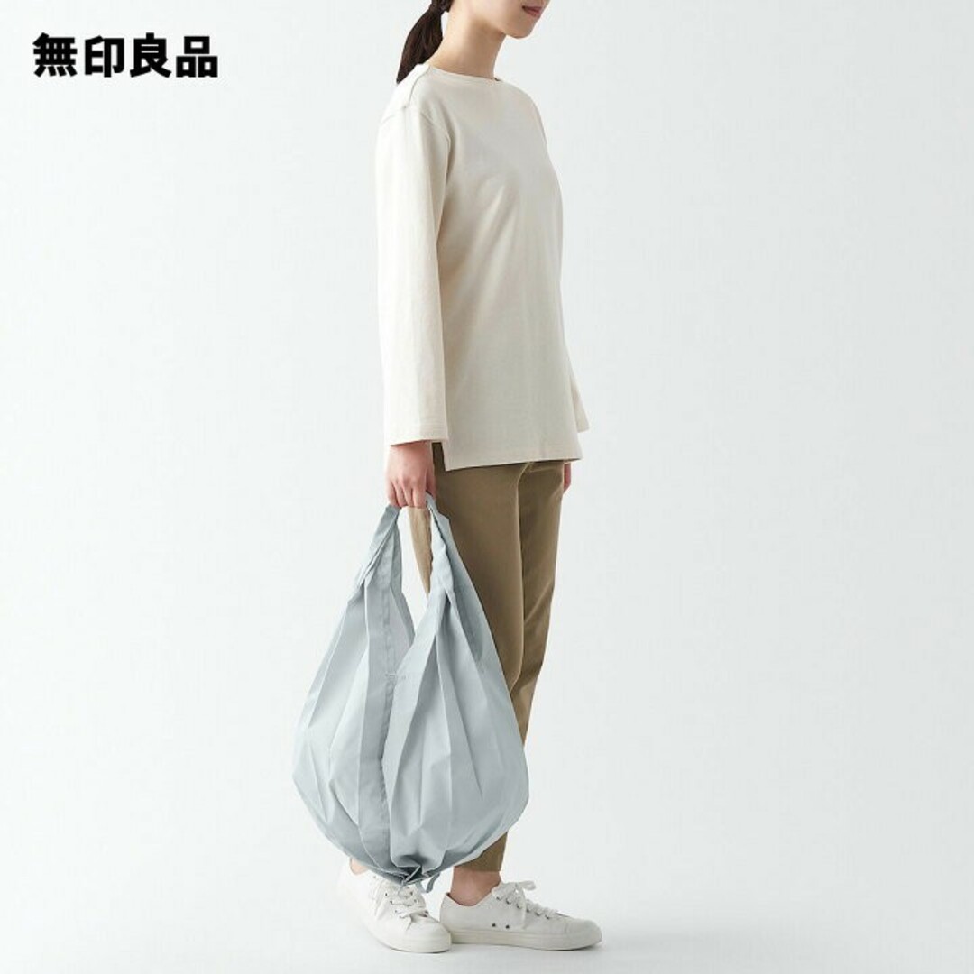 MUJI (無印良品)(ムジルシリョウヒン)の［未使用］無印良品 さっとたためるマイバッグ ライトグレー Mサイズ レディースのバッグ(エコバッグ)の商品写真