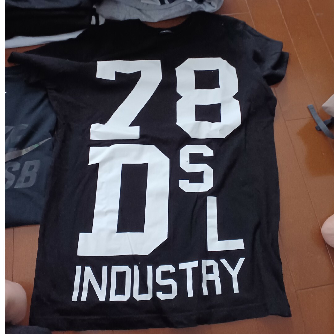 DIESEL(ディーゼル)のDIESEL　トップス　S メンズのトップス(Tシャツ/カットソー(半袖/袖なし))の商品写真