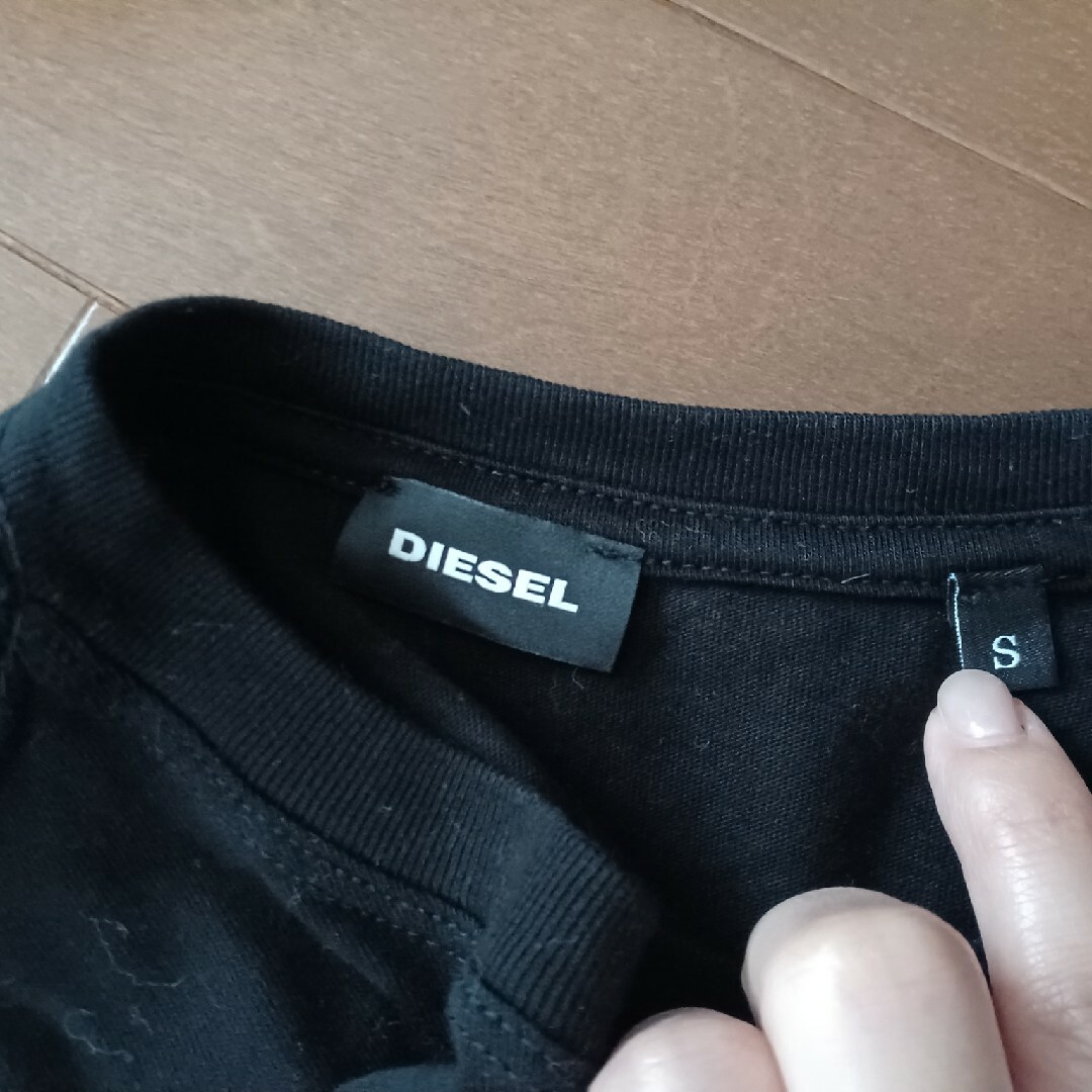 DIESEL(ディーゼル)のDIESEL　トップス　S メンズのトップス(Tシャツ/カットソー(半袖/袖なし))の商品写真