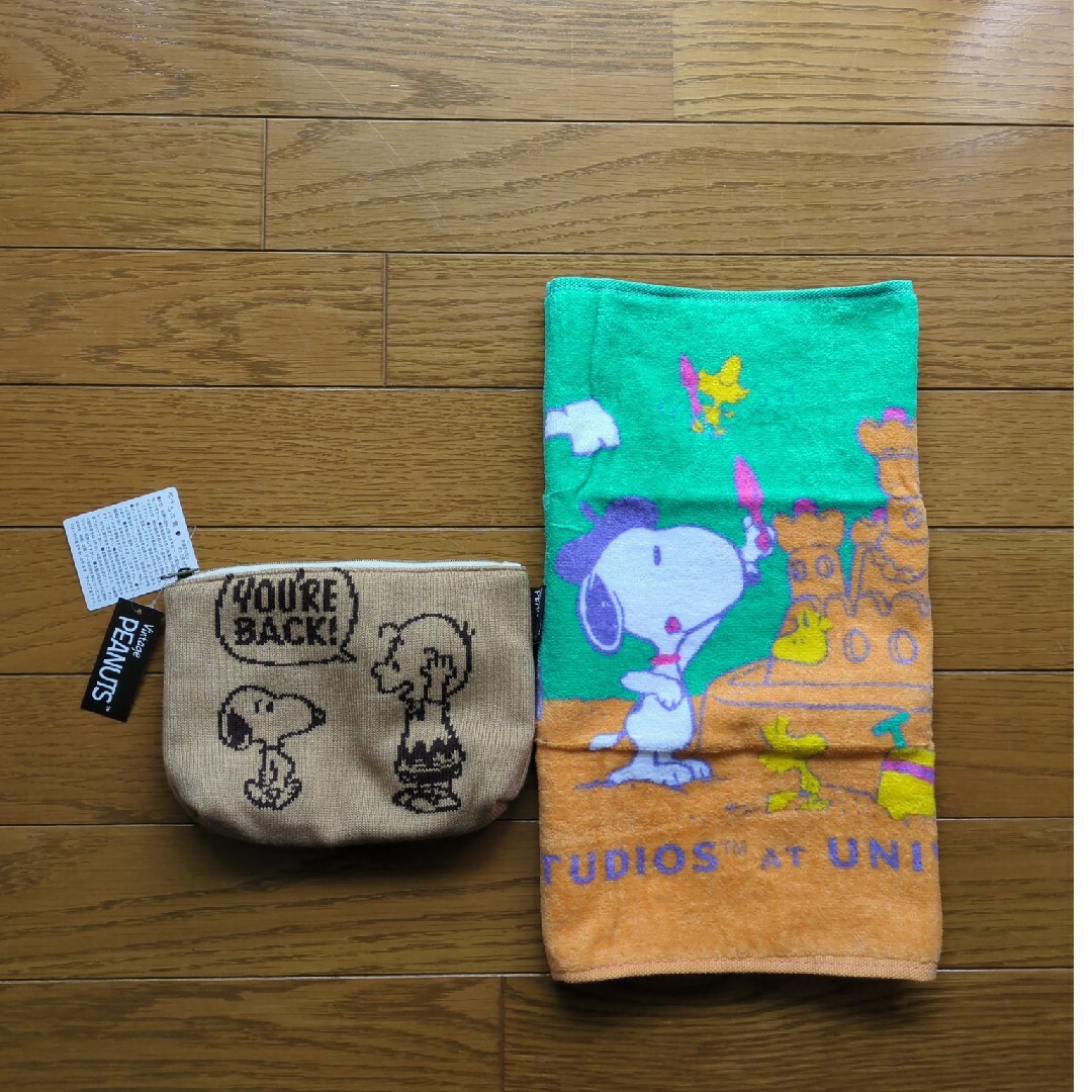 SNOOPY(スヌーピー)のSNOOPY　ポーチ＆タオル エンタメ/ホビーのおもちゃ/ぬいぐるみ(キャラクターグッズ)の商品写真