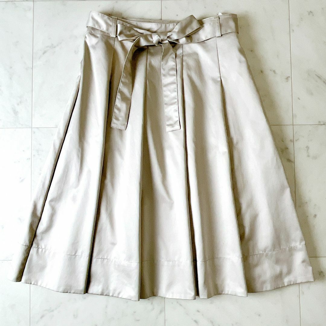 キヨコ タカセ 春夏 サテン ベージュ L セットアップ スカートスーツ レディースのフォーマル/ドレス(スーツ)の商品写真