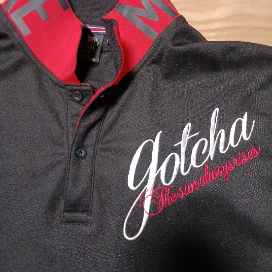 GOTCHA(ガッチャ)の【即日発送】美品。GOTCHA GOLF 総刺繍ロゴ ポロシャツ ゴルフウェア スポーツ/アウトドアのゴルフ(ウエア)の商品写真