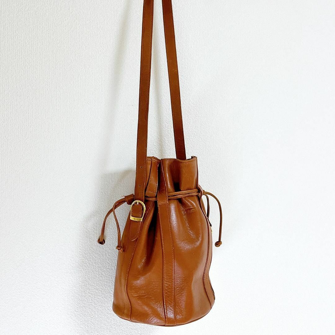 Dakota(ダコタ)のダコタ ショルダー バッグ 巾着 バケツ型 キャメル  ブラウン ヴィンテージ レディースのバッグ(ショルダーバッグ)の商品写真