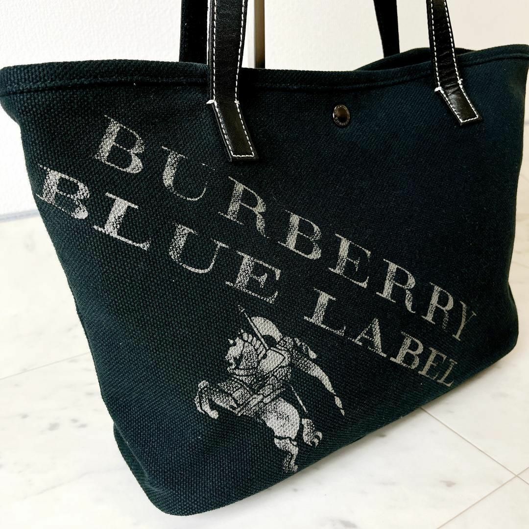 BURBERRY BLUE LABEL(バーバリーブルーレーベル)のバーバリーブルーレーベル ホースロゴ トートバッグ 黒 キャンバス × 牛革 レディースのバッグ(トートバッグ)の商品写真