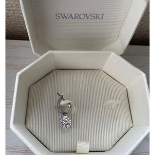 【片耳】SWAROVSKI スワロフスキー ピアConstella